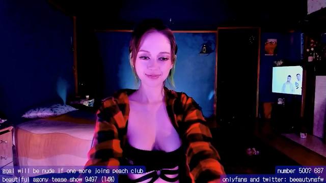 Gallery image thumbnail from BeeautyNSFW's myfreecams stream on, 02/07/2024, 04:26 image 4 of 20