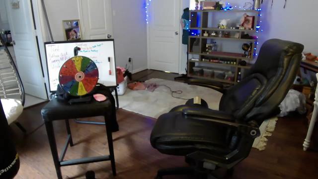 Gallery image thumbnail from Bunnydathug's myfreecams stream on, 05/13/2023, 19:25 image 14 of 20