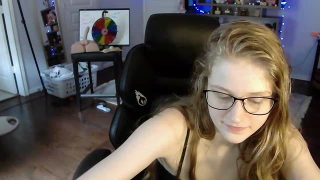Gallery image thumbnail from Bunnydathug's myfreecams stream on, 05/23/2023, 19:02 image 11 of 20