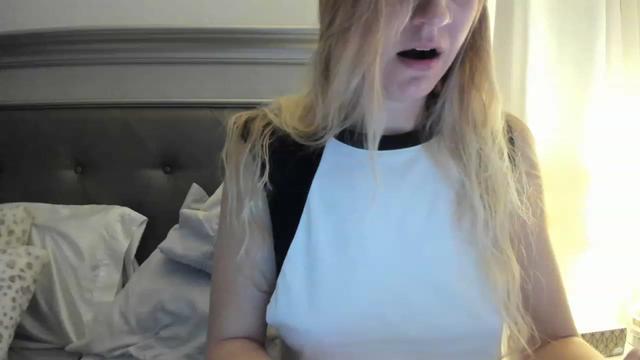 Gallery image thumbnail from Ca_ndi's myfreecams stream on, 02/19/2023, 24:40 image 20 of 20