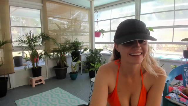 Gallery image thumbnail from Ca_ndi's myfreecams stream on, 05/29/2023, 06:49 image 18 of 20