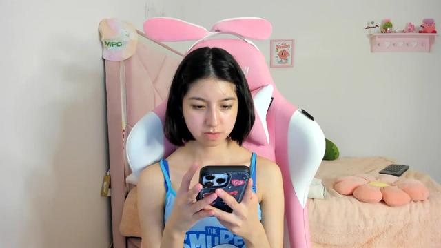 Gallery image thumbnail from Cherrycute666's myfreecams stream on, 03/20/2024, 07:49 image 8 of 20