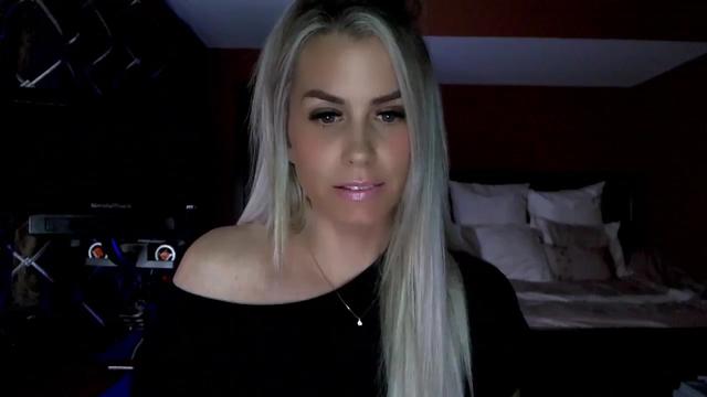 Gallery image thumbnail from Cora9's myfreecams stream on, 03/05/2024, 05:25 image 8 of 20