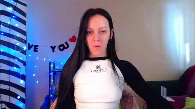 Gallery image thumbnail from Cos_Sexy's myfreecams stream on, 02/19/2024, 13:00 image 15 of 20