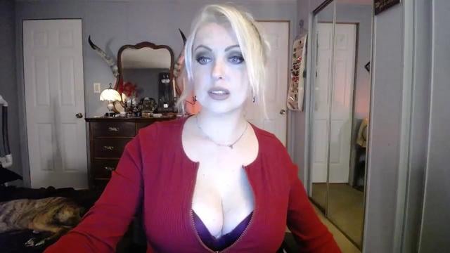 Gallery image thumbnail from Country_Daisy's myfreecams stream on, 11/17/2023, 24:09 image 13 of 20