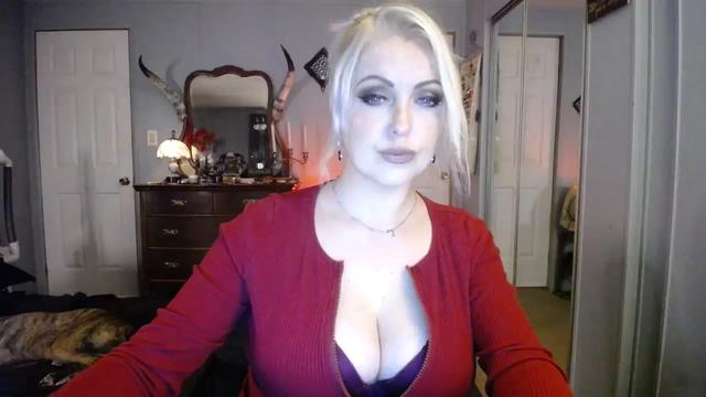 Gallery image thumbnail from Country_Daisy's myfreecams stream on, 11/17/2023, 24:09 image 8 of 20
