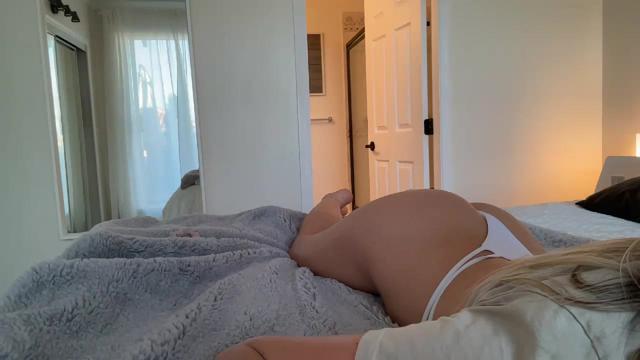 Gallery image thumbnail from DailyTease's myfreecams stream on, 03/17/2024, 24:45 image 19 of 20