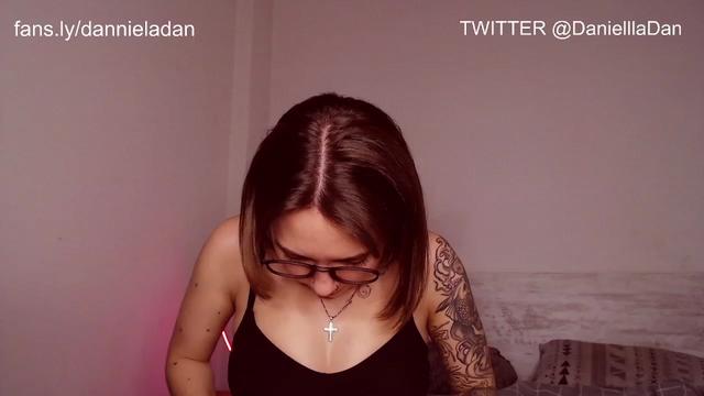 Gallery image thumbnail from Danielladan's myfreecams stream on, 11/17/2022, 14:01 image 8 of 20