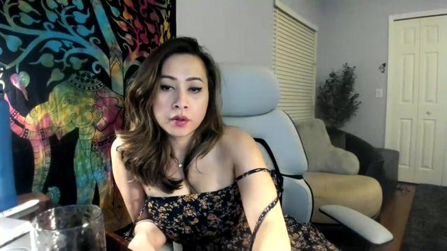 Gallery image thumbnail from Downloads's myfreecams stream on, 03/28/2024, 07:01 image 19 of 20