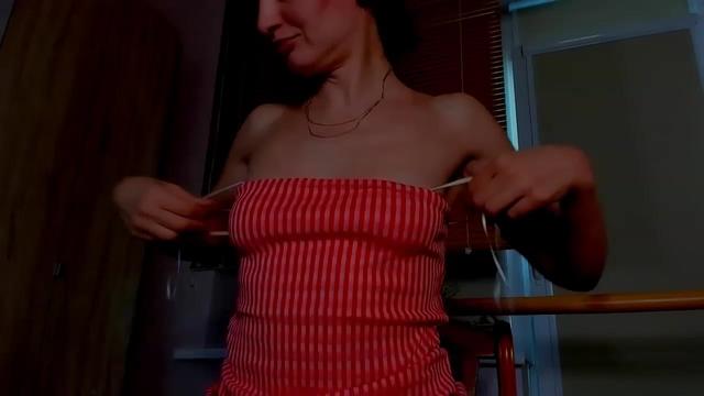 Gallery image thumbnail from Elenapre's myfreecams stream on, 05/08/2023, 07:13 image 6 of 20