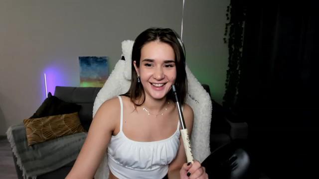 Gallery image thumbnail from Ellies_Smile's myfreecams stream on, 03/08/2024, 16:26 image 5 of 20