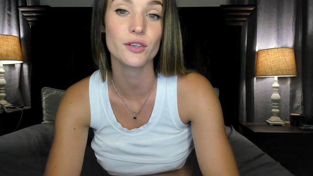 Gallery image thumbnail from Ember_Lynne's myfreecams stream on, 07/19/2023, 02:45 image 9 of 20