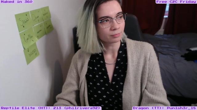 Gallery image thumbnail from EmoSmithers's myfreecams stream on, 04/28/2023, 18:40 image 7 of 20