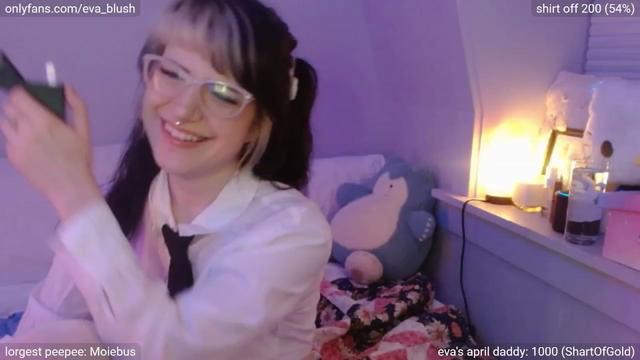 Gallery image thumbnail from Eva_Blush's myfreecams stream on, 04/19/2023, 04:24 image 3 of 20