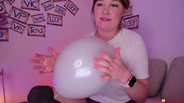 Gallery image thumbnail from FIRE_ICE_EMMA's myfreecams stream on, 03/28/2024, 08:09 image 19 of 20