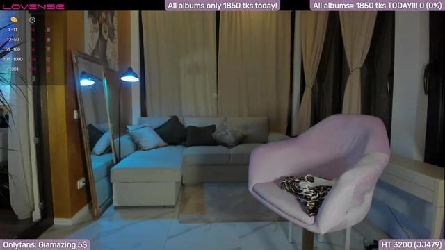 Gallery image thumbnail from GiamazingMFC's myfreecams stream on, 11/14/2022, 22:29 image 8 of 20