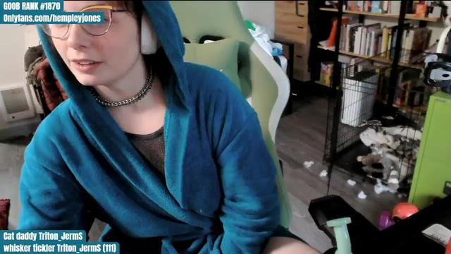 Gallery image thumbnail from Hempley's myfreecams stream on, 02/17/2024, 23:28 image 7 of 20