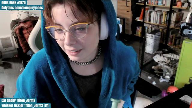 Gallery image thumbnail from Hempley's myfreecams stream on, 02/17/2024, 23:28 image 9 of 20