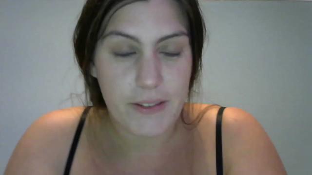 Gallery image thumbnail from Housewife2's myfreecams stream on, 11/26/2022, 02:19 image 9 of 20