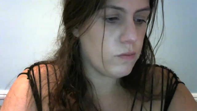 Gallery image thumbnail from Housewife2's myfreecams stream on, 11/28/2022, 01:55 image 8 of 20