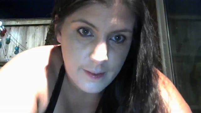 Gallery image thumbnail from Housewife2's myfreecams stream on, 09/04/2023, 19:49 image 7 of 20