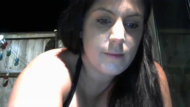 Gallery image thumbnail from Housewife2's myfreecams stream on, 09/04/2023, 19:49 image 15 of 20
