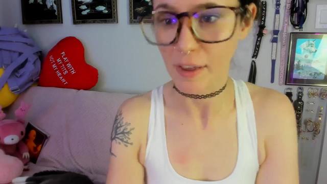 Gallery image thumbnail from Isabelle_Babe's myfreecams stream on, 09/06/2023, 11:55 image 5 of 20