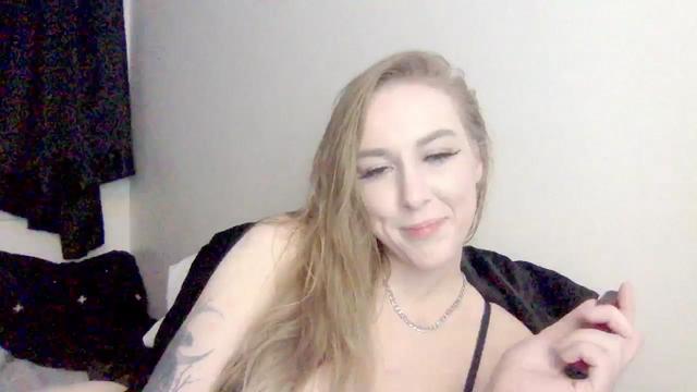 Gallery image thumbnail from ItsRavenRoses's myfreecams stream on, 01/31/2024, 07:57 image 16 of 20