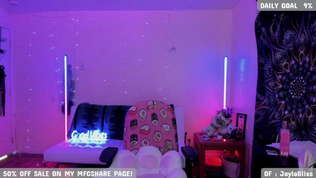 Gallery image thumbnail from JaylaBliss's myfreecams stream on, 03/05/2024, 13:28 image 10 of 20