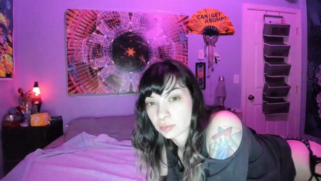 Gallery image thumbnail from JaylaBliss's myfreecams stream on, 04/16/2024, 12:42 image 19 of 20