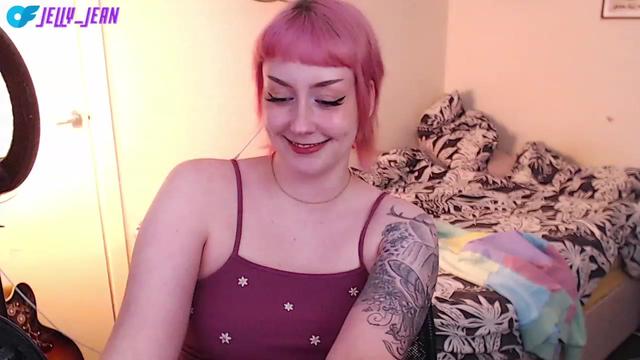 Gallery image thumbnail from Jelly_Jean's myfreecams stream on, 07/22/2023, 16:53 image 5 of 20