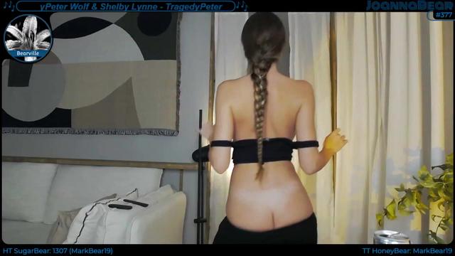 Gallery image thumbnail from JoBearr's myfreecams stream on, 11/19/2022, 23:20 image 15 of 20