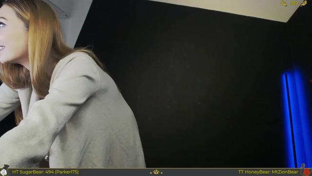 Gallery image thumbnail from JoBearr's myfreecams stream on, 12/13/2023, 01:54 image 13 of 20