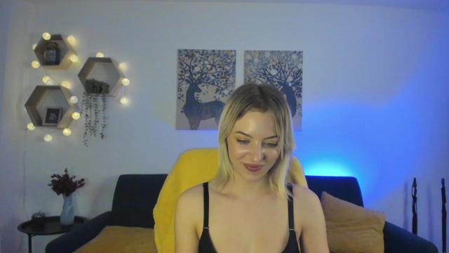Gallery image thumbnail from Julia_Gold18's myfreecams stream on, 03/03/2023, 13:52 image 14 of 20