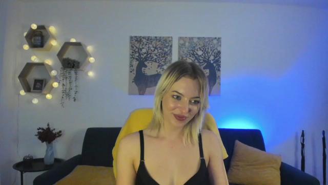 Gallery image thumbnail from Julia_Gold18's myfreecams stream on, 03/03/2023, 13:52 image 3 of 20