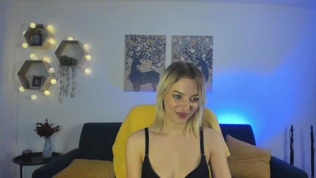 Gallery image thumbnail from Julia_Gold18's myfreecams stream on, 03/03/2023, 13:52 image 4 of 20
