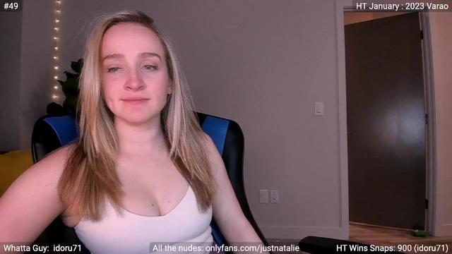 Gallery image thumbnail from JustNatalie's myfreecams stream on, 01/20/2023, 02:24 image 15 of 20