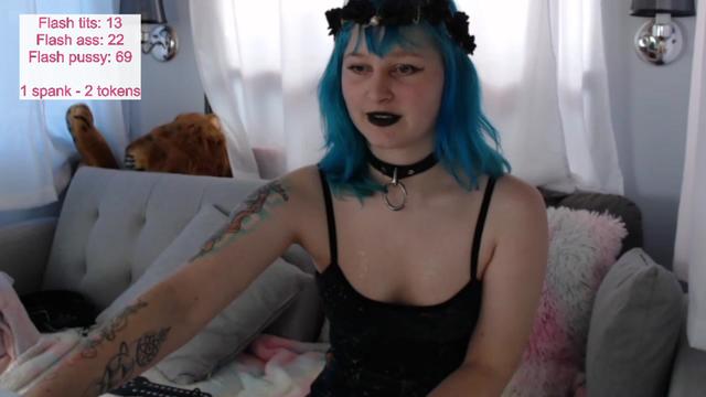Gallery image thumbnail from Kaikitten2002's myfreecams stream on, 12/19/2022, 21:49 image 8 of 20