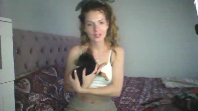 Gallery image thumbnail from KandyKettle's myfreecams stream on, 11/28/2022, 23:49 image 3 of 20
