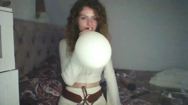 Gallery image thumbnail from KandyKettle's myfreecams stream on, 12/31/2022, 19:56 image 6 of 20