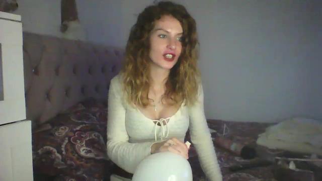 Gallery image thumbnail from KandyKettle's myfreecams stream on, 12/31/2022, 19:56 image 2 of 20