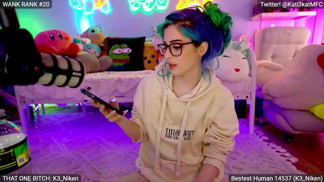 Gallery image thumbnail from Kati3Kat's myfreecams stream on, 05/29/2023, 08:31 image 15 of 20