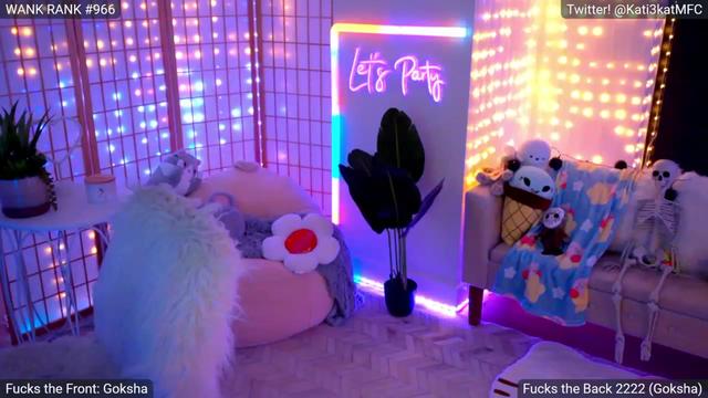 Gallery image thumbnail from Kati3Kat's myfreecams stream on, 10/04/2023, 07:20 image 3 of 20