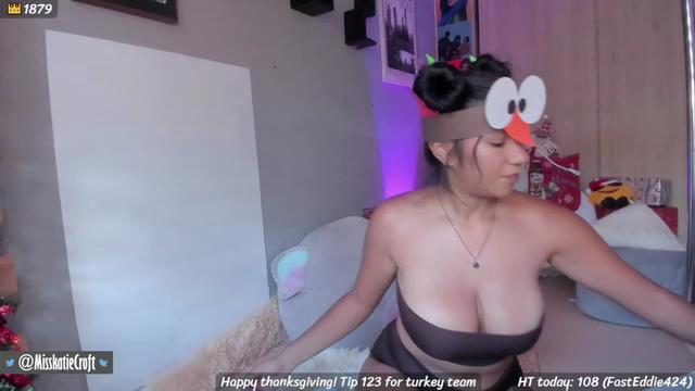 Gallery image thumbnail from KatieCroft's myfreecams stream on, 11/23/2023, 19:50 image 15 of 20