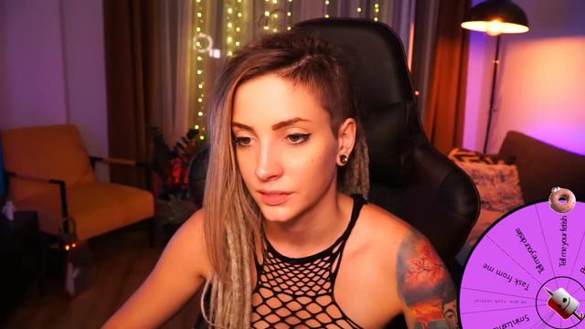 Gallery image thumbnail from Kend_dall's myfreecams stream on, 08/21/2023, 20:10 image 20 of 20