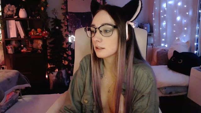 Gallery image thumbnail from KittySmolz's myfreecams stream on, 02/03/2023, 07:11 image 8 of 20