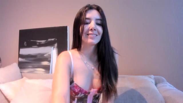 Gallery image thumbnail from LauraVega's myfreecams stream on, 12/04/2023, 23:12 image 10 of 20