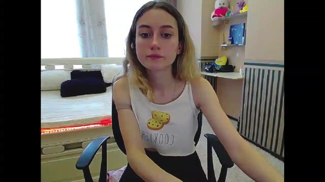 Gallery image thumbnail from LinaRum__'s myfreecams stream on, 04/05/2023, 07:41 image 9 of 20