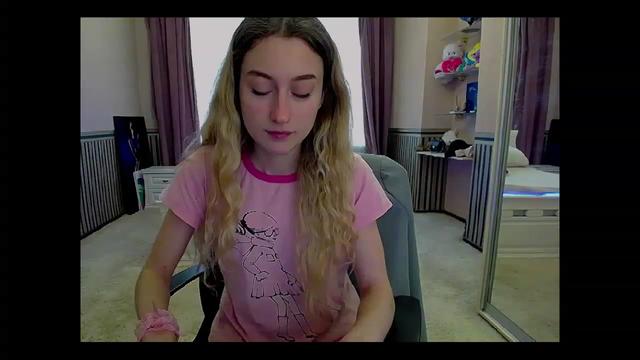 Gallery image thumbnail from LinaRum__'s myfreecams stream on, 04/14/2023, 08:38 image 6 of 20