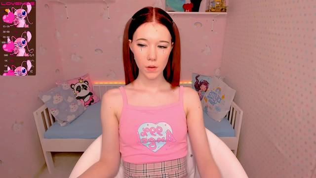 Gallery image thumbnail from Litl_Mia's myfreecams stream on, 11/19/2022, 22:29 image 3 of 20